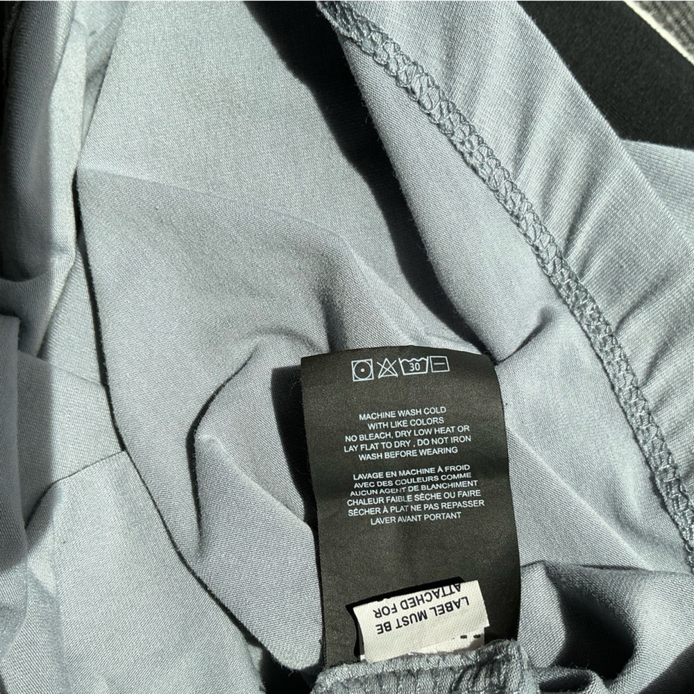 CUTS 2 Shirt Bundle Grey & Black Curve-Hem Long Sleeve Henley Men’s Size Medium - Picture 7 of 15